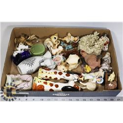 FLAT OF ASSORTED ESTATE ORNAMENTS INCLUDES