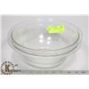 Image 1 : PAIR OF VINTAGE GLASS MIXING BOWLS