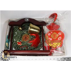 FLAT WITH ORIENTAL THEMED ITEMS