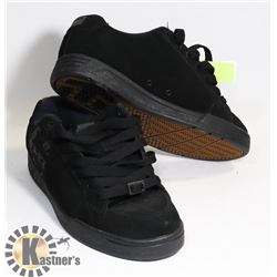 VINTAGE NEW ETNIES SNEAKERS CIRCA 2012-2014