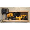 Image 1 : DEWALT 18 VOLT SET SAWSALL LIGHT BATTERY & CHARGER