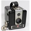 Image 1 : KODAK BROWNIE HAWKEYE CAMERA