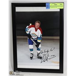 DARRYL SITTLER SIGNED & FRAMED 8 X 10 PHOTO W/ COA