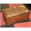 Image 1 : LGE ANTIQUE COPPER CHEST 25"X 13"