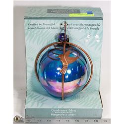 NEW HUMMINGBIRD FEEDER