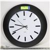 Image 1 : DUMAI LARGE QUARTZ WALL CLOCK