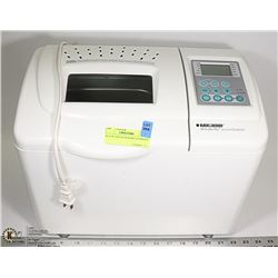 BLACK AND DECKER BREAD MAKER