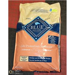 BLUE BUFFALO DOG FOOD CHICKEN + BROWN RICE