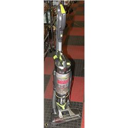 HOOVER UPRIGHT VACUUM. APPLIANCES