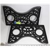 Image 1 : PAIR OF CAST IRON PIECES