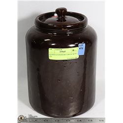 GLAZED STONEWARE CROCK WITH LID