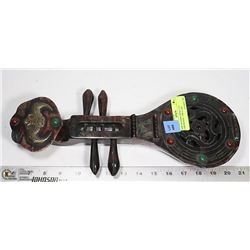 JADE BLESSING PIPA(LUTE) CEREMONIAL  CIRCA 1900