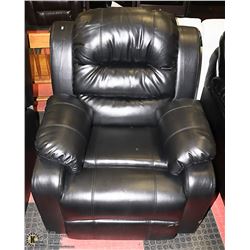 NEW BLACK LEATHERETTE RECLINING SOFA CHAIR.