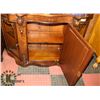 Image 3 : ANTIQUE BURYL WALNUT SIDEBOARD