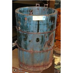 ANTIQUE WOODEN BUCKET