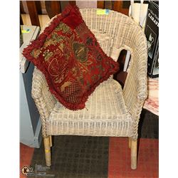WICKER CHAIR