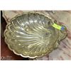 Image 1 : LGE SILVERPLATE SHELL DISH 15.5" ACROSS