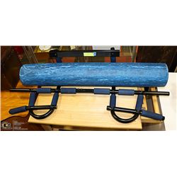 PULL UP BAR & CANDOFOAM MUSCLE ROLLER