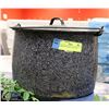Image 1 : LARGE VINTAGE ENAMEL POT