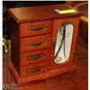 Image 1 : BROWN WOOD JEWELLERY BOX W/4 DRAWERS