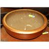 Image 1 : VERY LGE COPPER COLORED BASIN 21" ACROSS