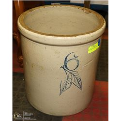 6 GALLON RED WING CROCK
