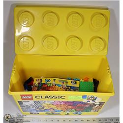 CLASSIC LEGO 10698 SET IN ORIGINAL LEGO BUCKET