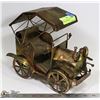 Image 1 : WINDUP MUSICAL METAL ANTIQUE CAR