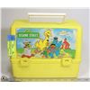 Image 1 : 1988 SESAME STREET COLLECTORS LUNCH BOX CONTAINER