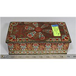 ANTIQUE SCOTTISH BISCIUT TIN HAND PAINTED DESIGN