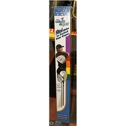 SET OF WAY TO GO RH GOLF CLUBS SIZE 3