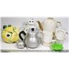 Image 1 : "VINTAGE 4 TEAPOTS, 1 CREAM AND SUGAR, 2 TEABAG