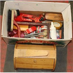 VINTAGE SHOE POLISH/SHINE KIT MANY EXTRAS