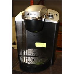KEURIG COFFEE MACHINE