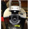 Image 2 : KEURIG COFFEE MACHINE