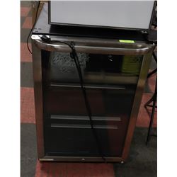 FRIGIDARE WINE COOLER WITH GLASS FRONT