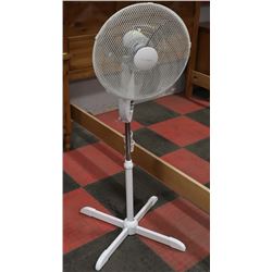 HOME STYLE OSCILLATING FLOOR FAN
