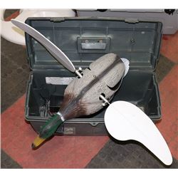 FLAMBEAU ROTATING WING DUCK DECOY