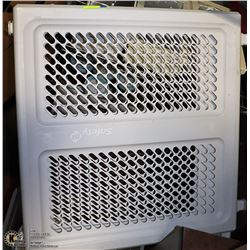 SAFETY FIRST PET GATE