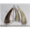 Image 1 : 3 SMALL GLASS SHOOTERS MADE FROM HORNS