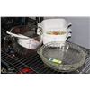 Image 1 : LOT OF ASSORTED CORNINGWARE AND PYREX COOKWARE
