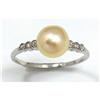 Image 1 : Pearl, Diamond and Platinum Ring #1038446
