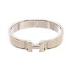 Image 2 : Hermes White Enamel Palladium-Plated Narrow Clic Clac H Bracelet PM