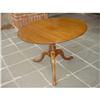 Image 1 : New England tilt top TEA TABLE circa 1820  #1039288