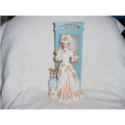 Avon  1993 Albee Award Figurine #1057003