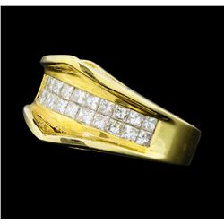 0.80 ctw Diamond Ring - 14KT Yellow Gold