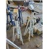 Image 1 : PAIR OF PIPE STANDS