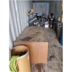 CONTENTS OF SEACAN, INCLUDES VALVES