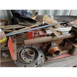 LARGE METAL WELDING TABLE, WITH HOSES AND MUCH