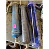 Image 1 : LOT OF GREASE GUNS AND CAULK GUN